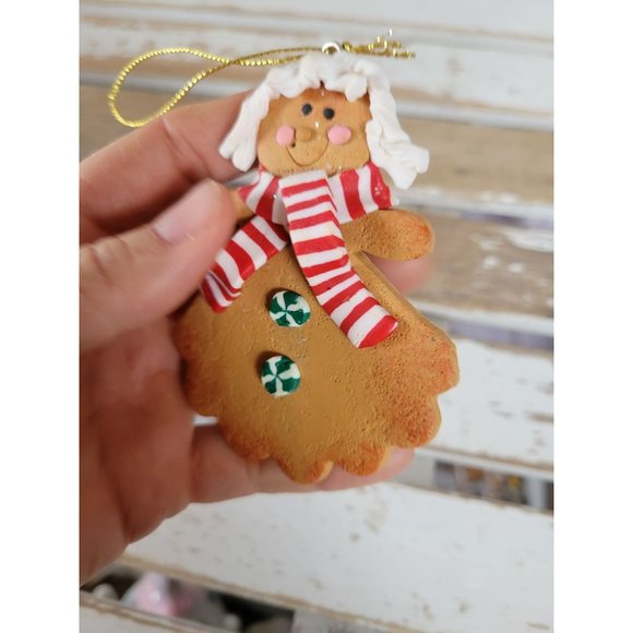 Red scarf Gingerbread girl peppermint ornament cookie Xmas tree - Picture 2 of 6